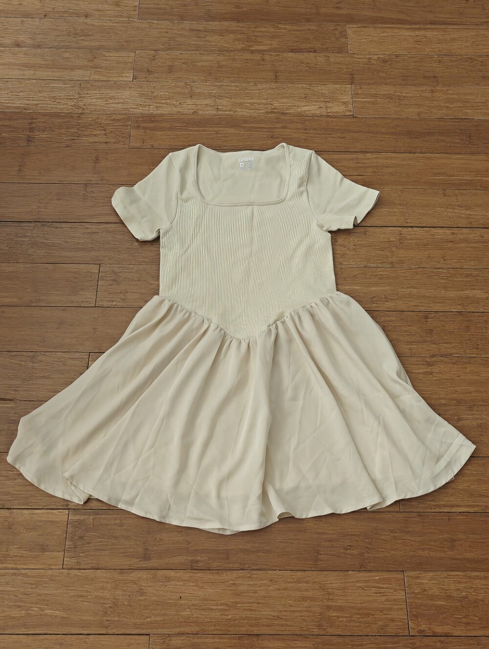 OQQ Women's Square Neck Ruffle Hem Mini Dress Summer Yellow Cream Sporty
